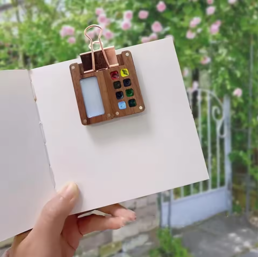 TRAVEL WATERCOLOUR KIT